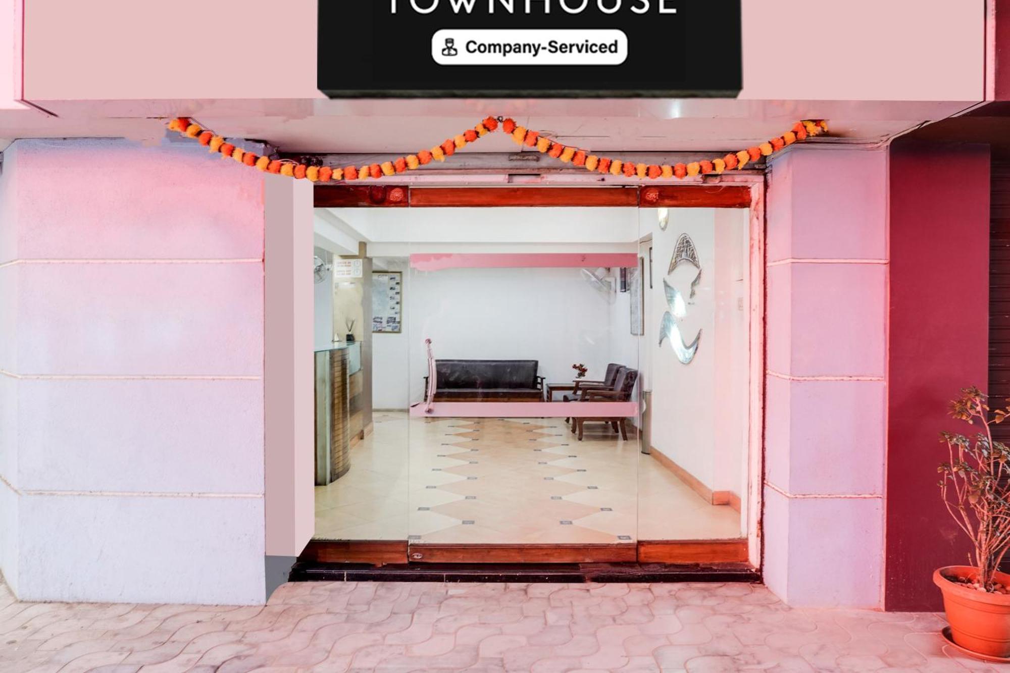 ホテル Super Townhouse Margao Near Railway Station エクステリア 写真